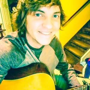 Meet your Posher, Derrick